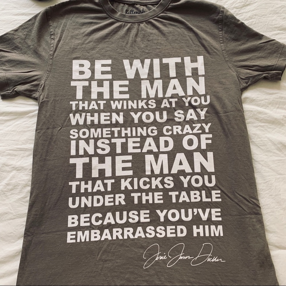 Kittenish Jessie James Decker T-shirt